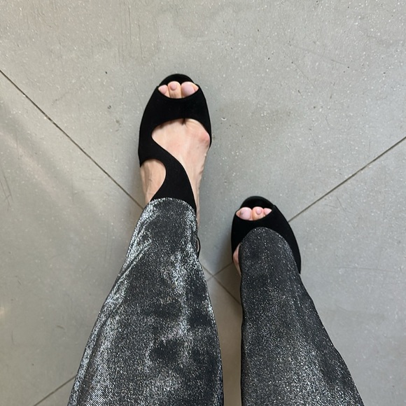 Suede Heels 🔥 - Picture 8 of 9